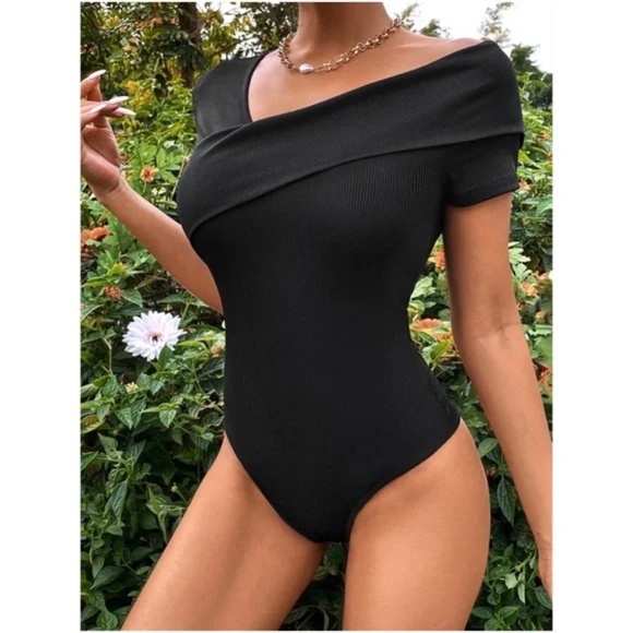 #10 White Ribbed Fitted Minimalist Bodysuit - Picture 4 of 8